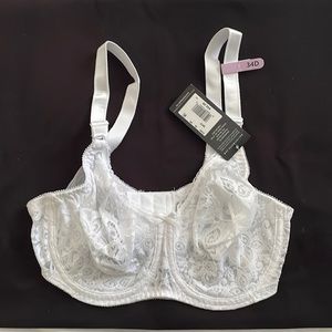 Bali Smoothing White Lace Underwire Bra 34D NWT!